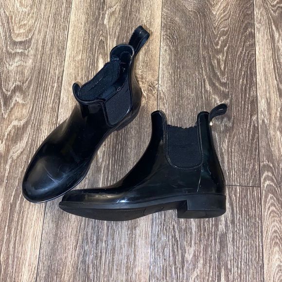 Sam Elderman’s Black Short Rain Boots